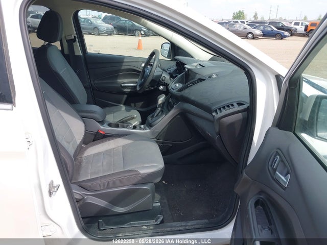 Продажа на аукционе авто 2015 Ford Escape Se, vin: 1FMCU9G91FUC70605, номер лота: 12622258