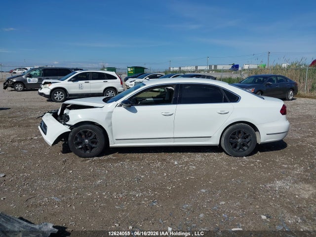 1VWAT7A3XHC082064 Volkswagen Passat 1.8 Tsi Trendline+