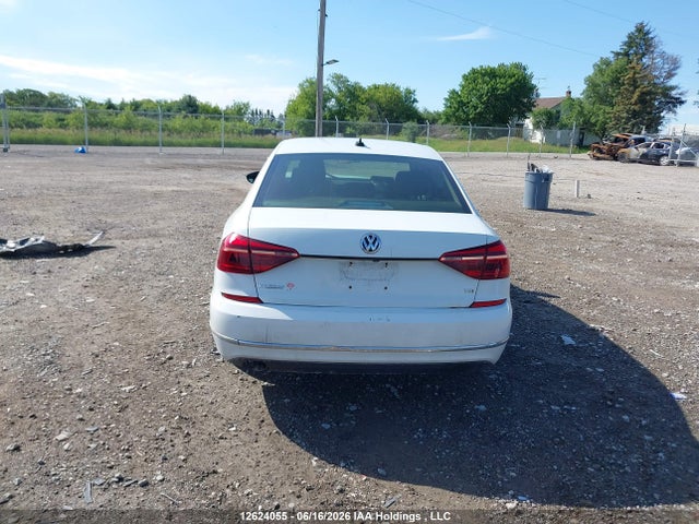 1VWAT7A3XHC082064 Volkswagen Passat 1.8 Tsi Trendline+