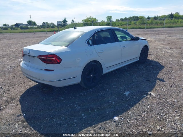 1VWAT7A3XHC082064 Volkswagen Passat 1.8 Tsi Trendline+