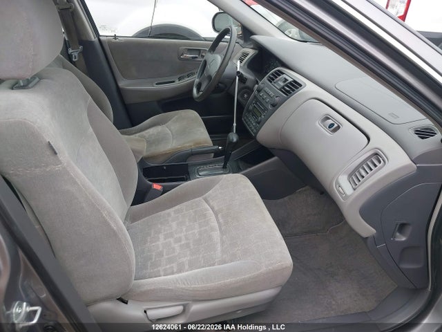 12624061 :رقم المزاد ، 1HGCG56691A807132 vin ، 2001 Honda Accord Ex مزاد بيع