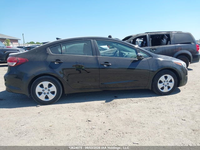 Продажа на аукционе авто 2017 Kia Forte Lx, vin: 3KPFK4A71HE008411, номер лота: 12624075