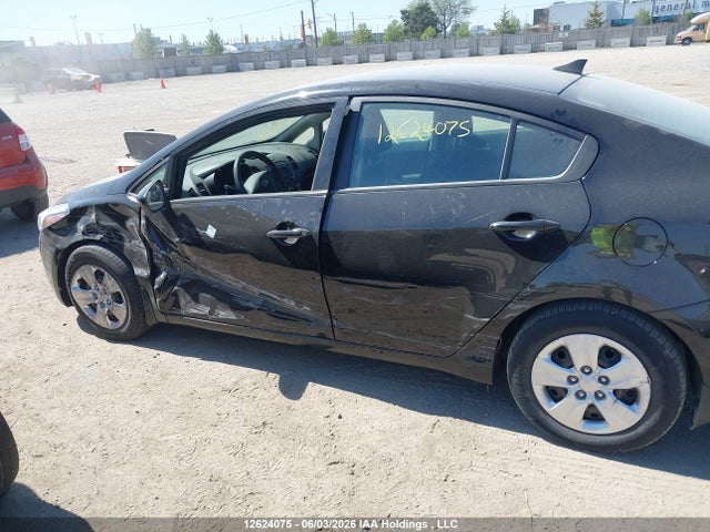Продажа на аукционе авто 2017 Kia Forte Lx, vin: 3KPFK4A71HE008411, номер лота: 12624075