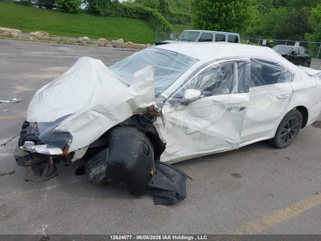 Aukcja sprzedaży 2015 Volkswagen Passat S, vin: 1VWAS7A35FC110160, numer aukcji: 12624077