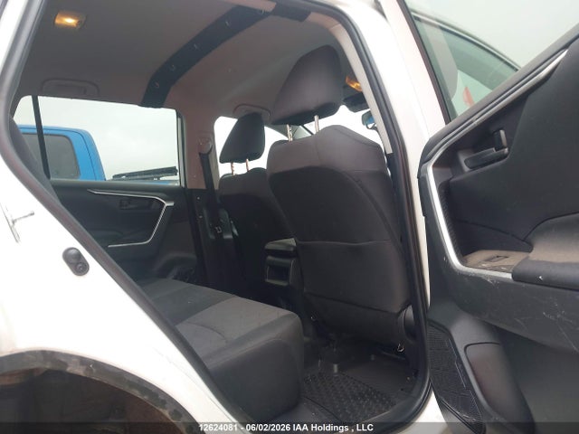 Toyota RAV4 LE 2019 2T3B1RFV0KC015935 Image 8