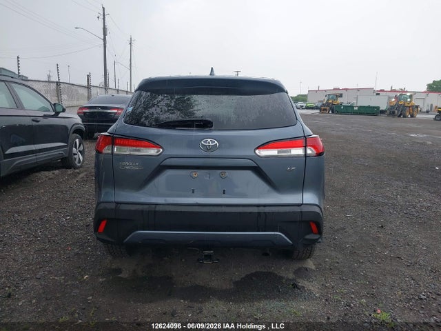 Продажа на аукционе авто 2022 Toyota Corolla Cross, vin: 7MUCAAAG2NV009613, номер лота: 12624096