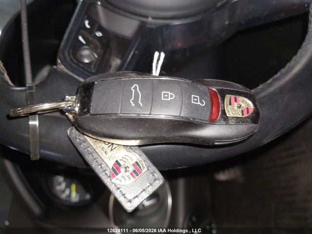 12624111 :رقم المزاد ، WP1AE2A26HLA74789 vin ، 2017 Porsche Cayenne مزاد بيع