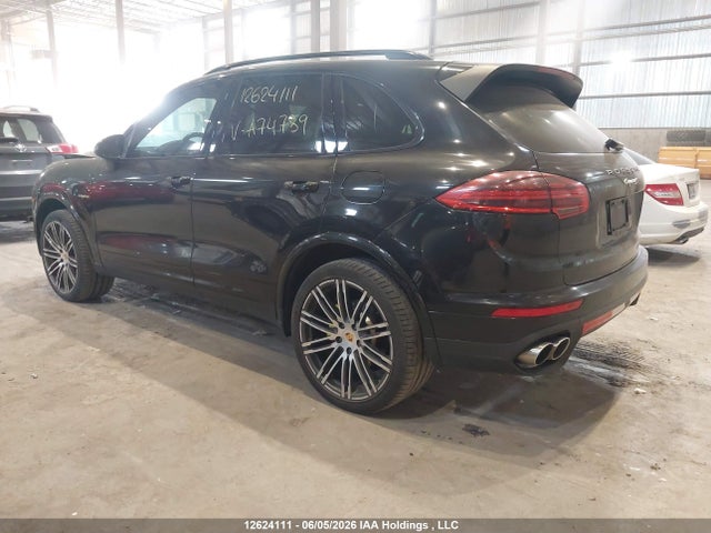 12624111 :رقم المزاد ، WP1AE2A26HLA74789 vin ، 2017 Porsche Cayenne مزاد بيع