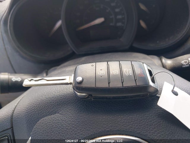 12624127 :رقم المزاد ، KNADM5A32F6978918 vin ، 2015 Kia Rio Lx مزاد بيع