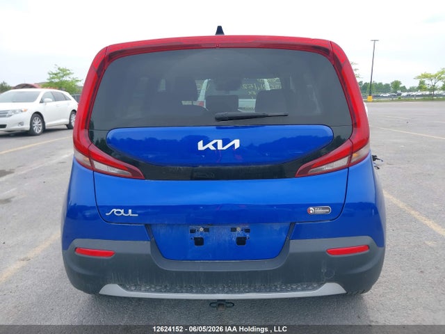 2022 Kia Soul Ex მანქანა იყიდება აუქციონზე, vin: KNDJ33AU3N7829741, აუქციონის ნომერი: 12624152