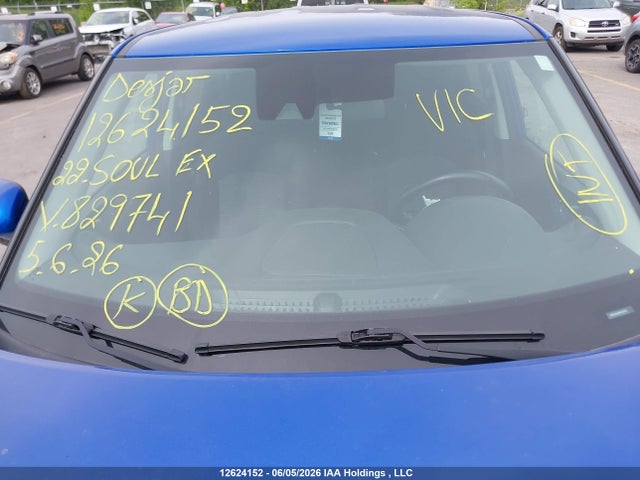 2022 Kia Soul Ex მანქანა იყიდება აუქციონზე, vin: KNDJ33AU3N7829741, აუქციონის ნომერი: 12624152