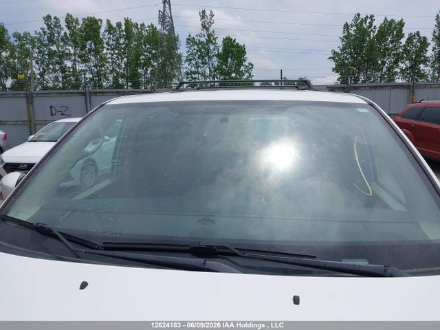2015 Chrysler Town & Country Touring-l მანქანა იყიდება აუქციონზე, vin: 2C4RC1CG9FR654152, აუქციონის ნომერი: 12624183