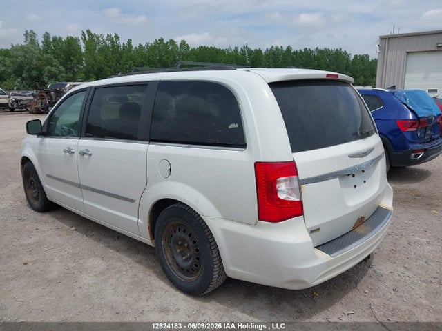2015 Chrysler Town & Country Touring-l მანქანა იყიდება აუქციონზე, vin: 2C4RC1CG9FR654152, აუქციონის ნომერი: 12624183