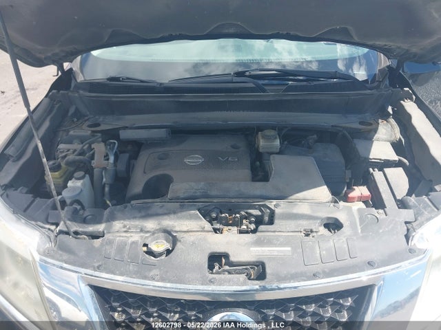 12602798 :رقم المزاد ، 5N1AR2MN1FC605000 vin ، 2015 Nissan Pathfinder S مزاد بيع