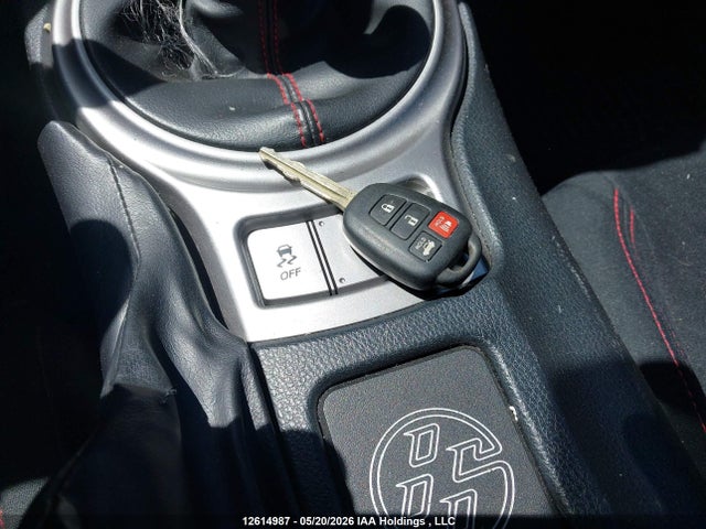 JF1ZNAA17F9701425 Scion Fr-s Release Series