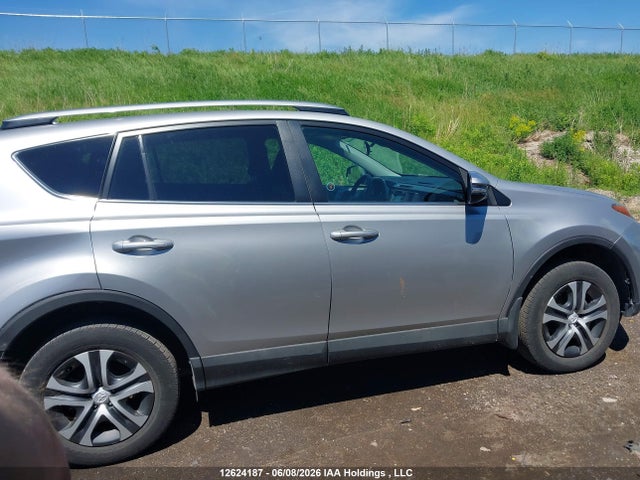 2T3ZFREV1HW404835 Toyota RAV4 LE