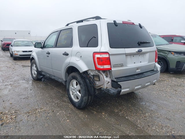 2010 Ford Escape Xlt Automatic/xlt Manual მანქანა იყიდება აუქციონზე, vin: 1FMCU0D75AKC70139, აუქციონის ნომერი: 12624190