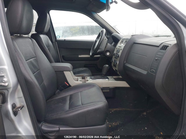 2010 Ford Escape Xlt Automatic/xlt Manual მანქანა იყიდება აუქციონზე, vin: 1FMCU0D75AKC70139, აუქციონის ნომერი: 12624190