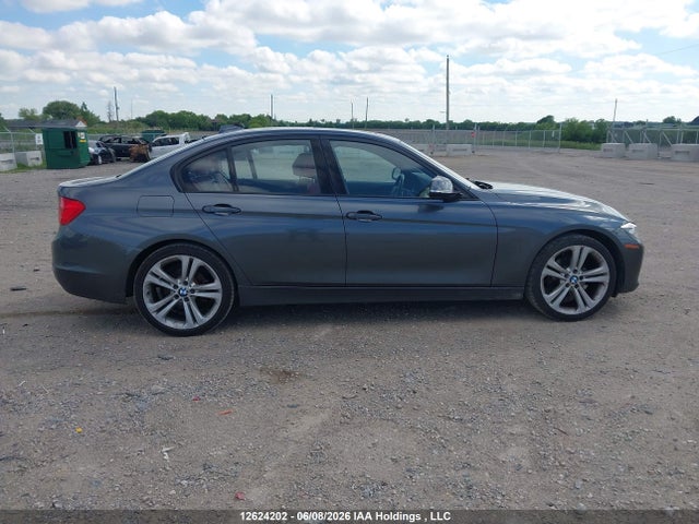 WBA3B3G53FNT17516 BMW 328 XI