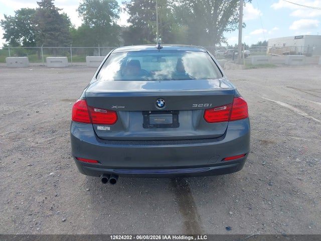 WBA3B3G53FNT17516 BMW 328 XI