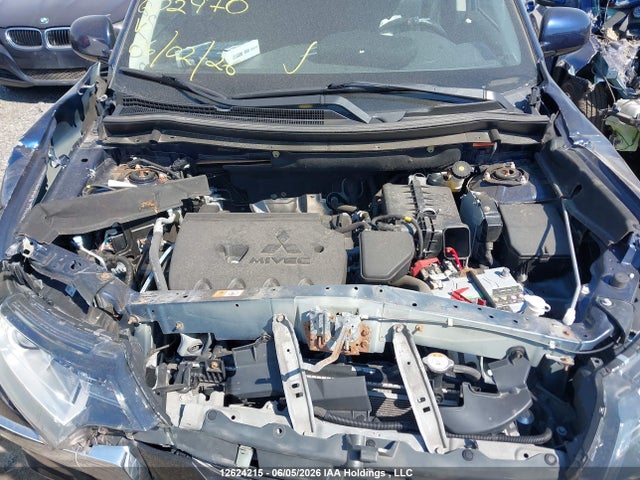12624215 :رقم المزاد ، JA4AZ2A38HZ602970 vin ، 2017 Mitsubishi Outlander Es مزاد بيع