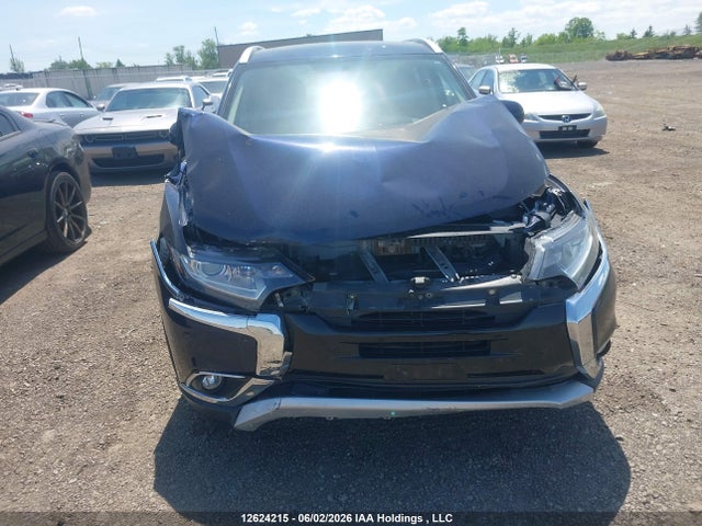 12624215 :رقم المزاد ، JA4AZ2A38HZ602970 vin ، 2017 Mitsubishi Outlander Es مزاد بيع