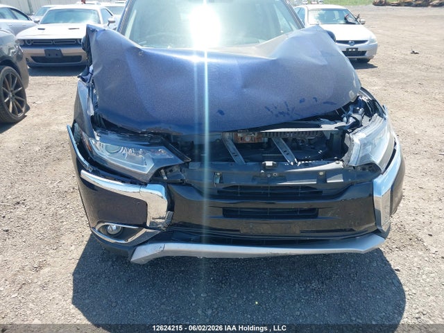 12624215 :رقم المزاد ، JA4AZ2A38HZ602970 vin ، 2017 Mitsubishi Outlander Es مزاد بيع