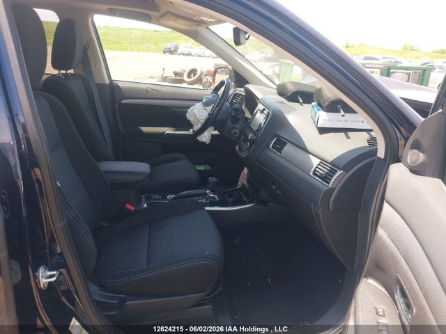12624215 :رقم المزاد ، JA4AZ2A38HZ602970 vin ، 2017 Mitsubishi Outlander Es مزاد بيع