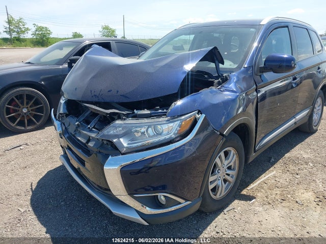 12624215 :رقم المزاد ، JA4AZ2A38HZ602970 vin ، 2017 Mitsubishi Outlander Es مزاد بيع