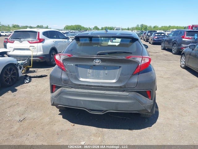 12624224 :رقم المزاد ، JTNKHMBX0M1113753 vin ، 2021 Toyota C-hr Xle/le/night Shade/limited مزاد بيع