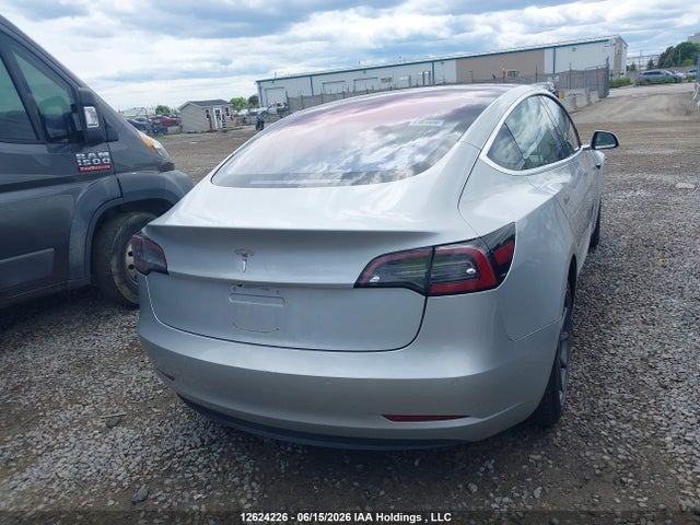 Tesla MODEL 3 2018 5YJ3E1EA9JF028999 Image 16