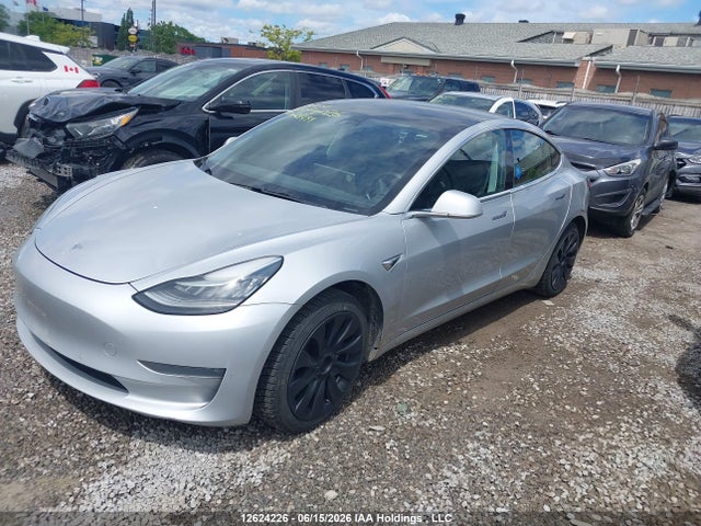 Tesla MODEL 3 2018 5YJ3E1EA9JF028999 Image 2