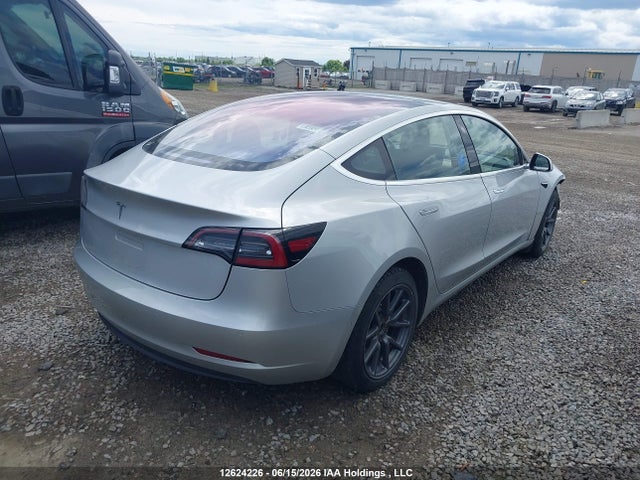 Tesla MODEL 3 2018 5YJ3E1EA9JF028999 Image 4