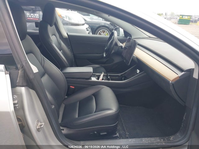 Tesla MODEL 3 2018 5YJ3E1EA9JF028999 Image 5