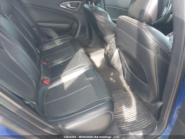 Chrysler 200 C 2015 1C3CCCEG0FN718207 Image 8