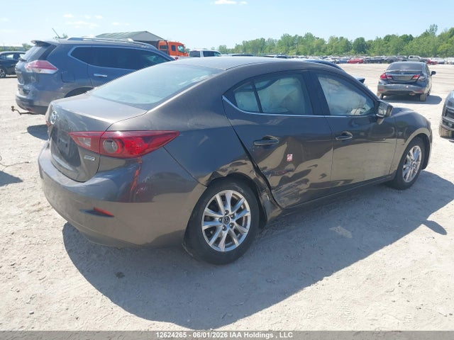 Mazda MAZDA3 2016 3MZBM1V75GM310366 Image 4