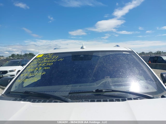5LMJJ3LT6JEL05850 Lincoln Navigator L/reserve