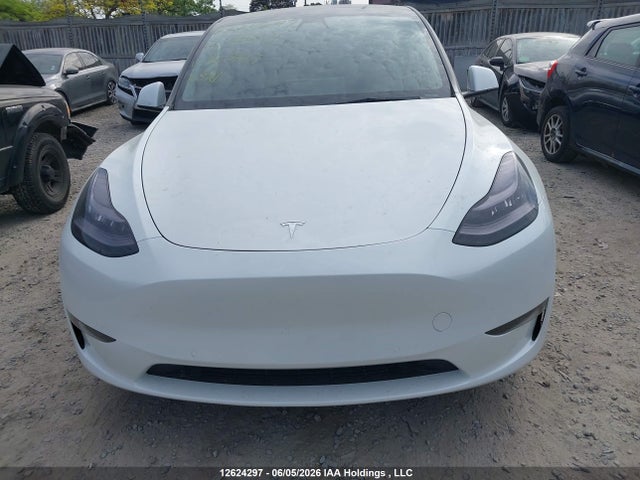 Tesla Model Y Long Range 2022 7SAYGDEE1NF363445 Image 12