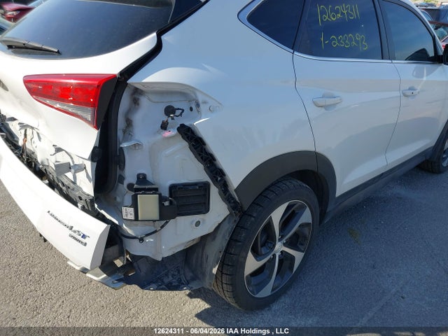 12624311 :رقم المزاد ، KM8J3CA24GU233293 vin ، 2016 Hyundai Tucson مزاد بيع