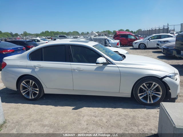 WBA8D9C51HK677932 BMW 3 Series