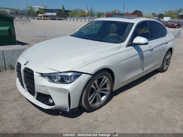 WBA8D9C51HK677932 BMW 3 Series