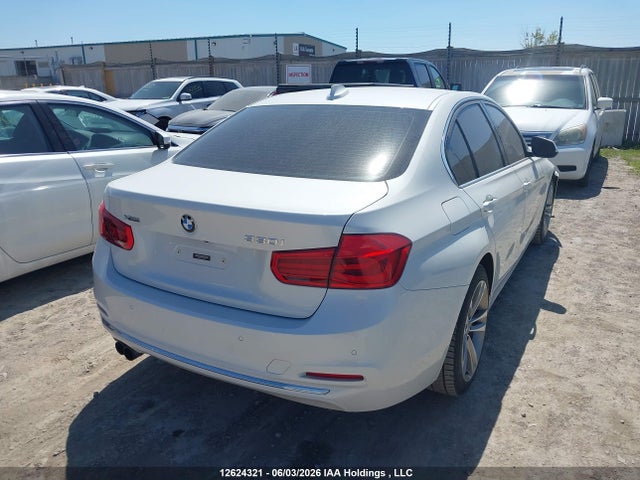 WBA8D9C51HK677932 BMW 3 Series