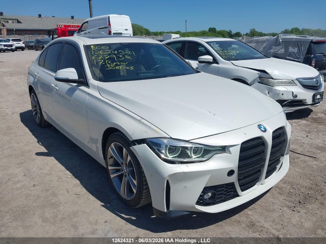 WBA8D9C51HK677932 BMW 3 Series