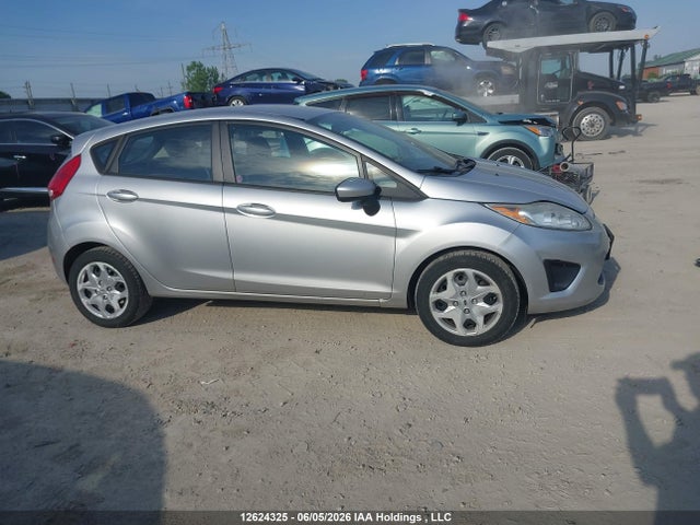 Продаж на аукціоні авто 2013 Ford Fiesta Se, vin: 3FADP4EJ8DM205886, номер лоту: 12624325