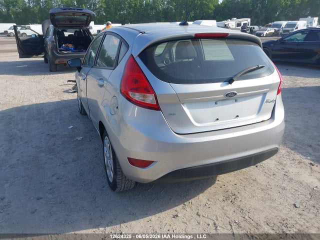 Продаж на аукціоні авто 2013 Ford Fiesta Se, vin: 3FADP4EJ8DM205886, номер лоту: 12624325