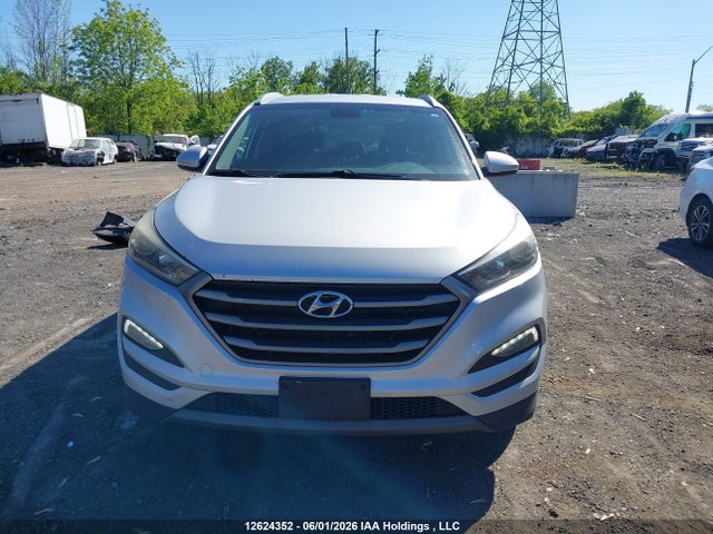 Продажа на аукционе авто 2016 Hyundai Tucson Premium 1.6, vin: KM8J3CA24GU056048, номер лота: 12624352