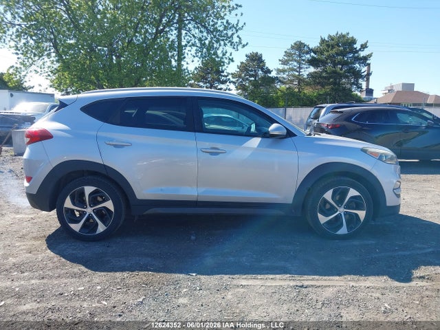 Продажа на аукционе авто 2016 Hyundai Tucson Premium 1.6, vin: KM8J3CA24GU056048, номер лота: 12624352