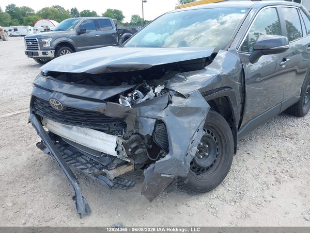 Продажа на аукционе авто 2022 Toyota Rav4 Le, vin: 2T3B1RFV3NC262452, номер лота: 12624365