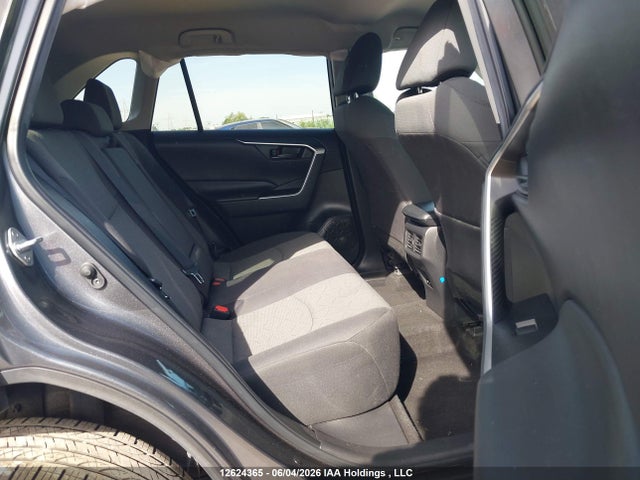 Продажа на аукционе авто 2022 Toyota Rav4 Le, vin: 2T3B1RFV3NC262452, номер лота: 12624365