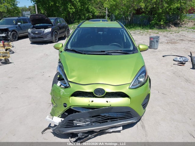 12624395 :رقم المزاد ، JTDKDTB31J1617568 vin ، 2018 Toyota Prius C Technology مزاد بيع